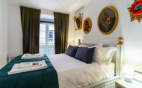 Apartment In Bairro Alto 3 - Lisbon Charm